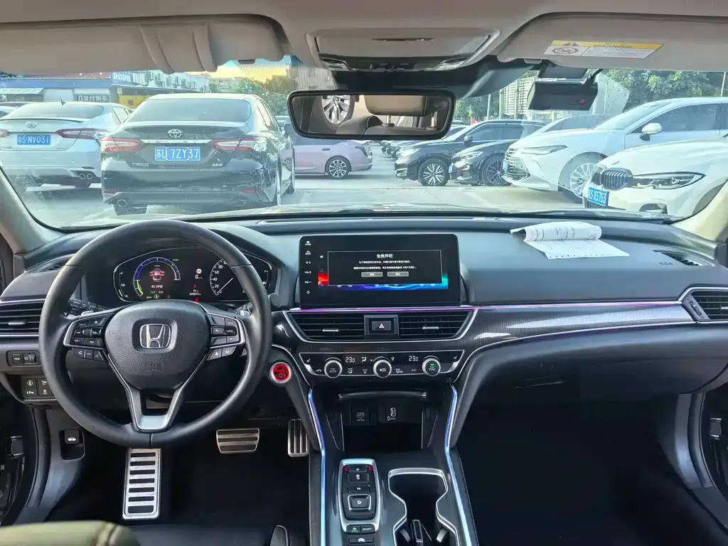 Honda Accord — фото 5