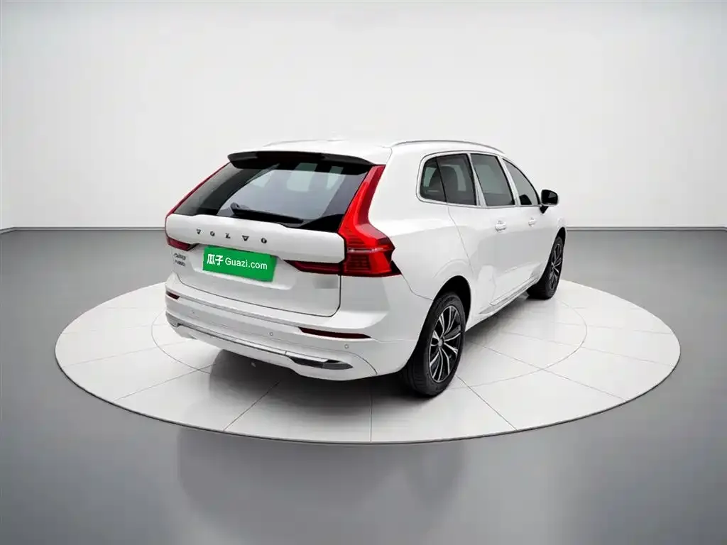 Volvo XC60 2025 из CN, фото 2