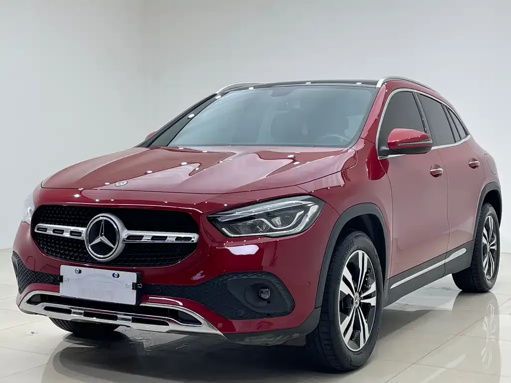 Mercedes-Benz GLA — фото 1