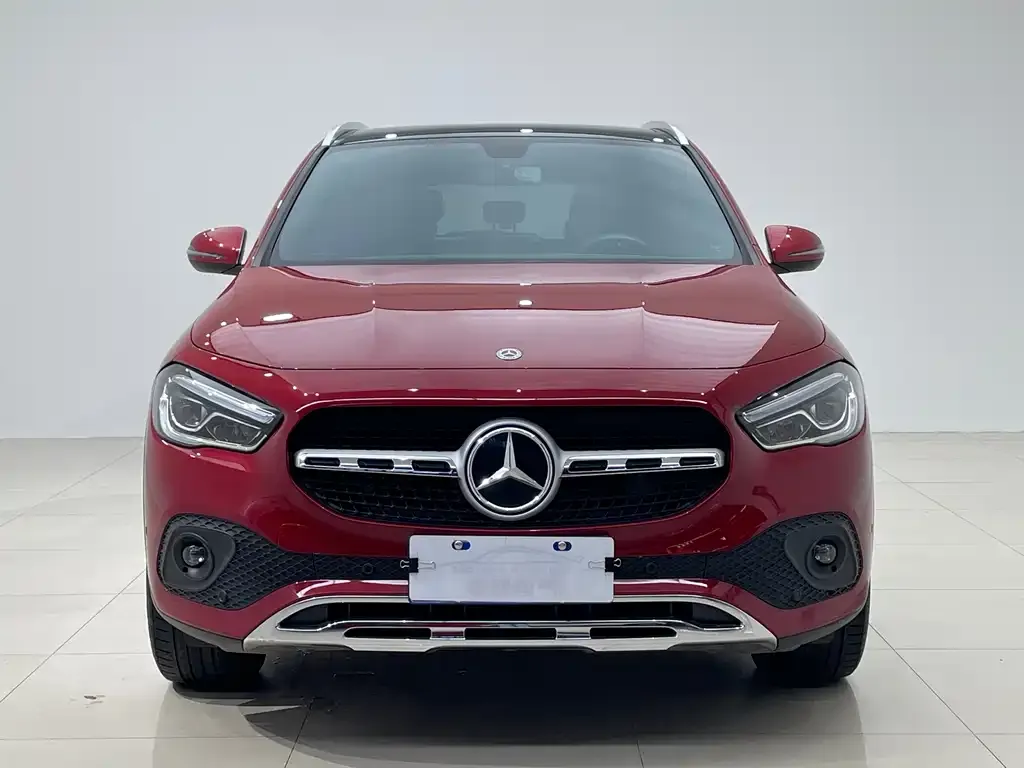 Mercedes-Benz GLA — фото 6