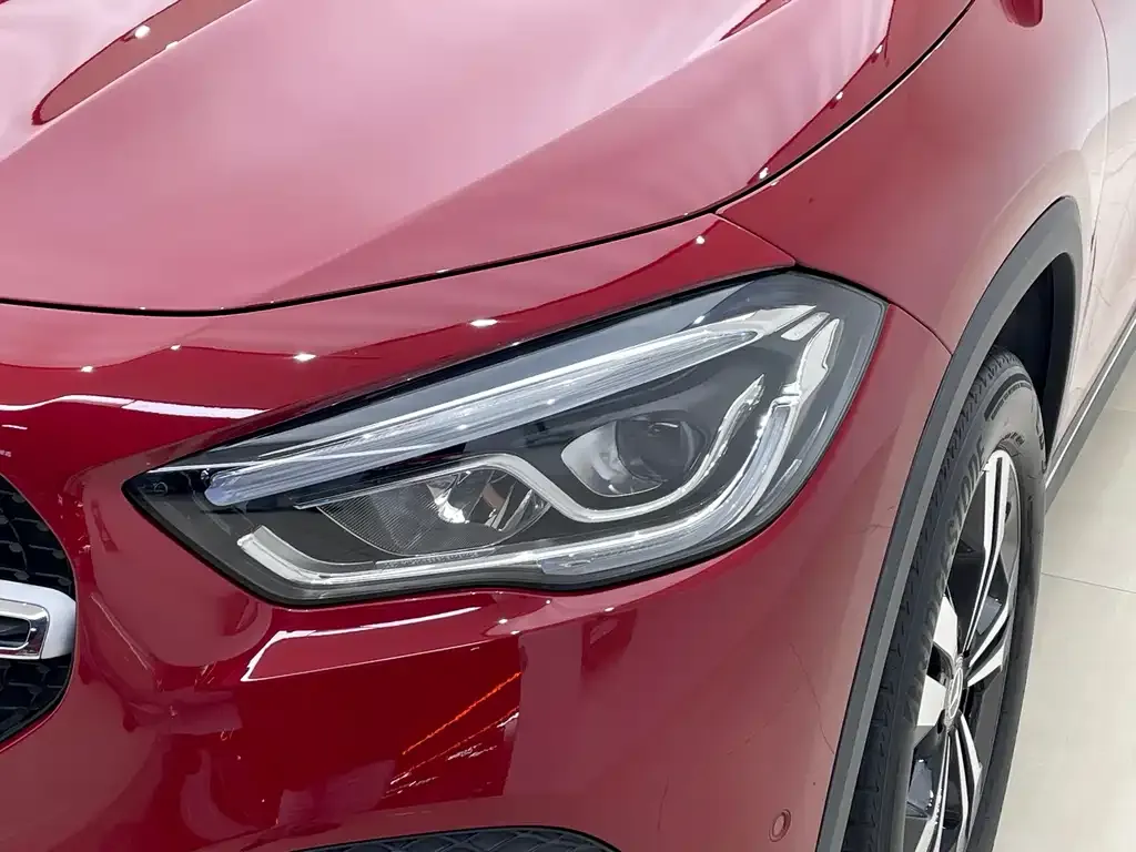 Mercedes-Benz GLA — фото 7