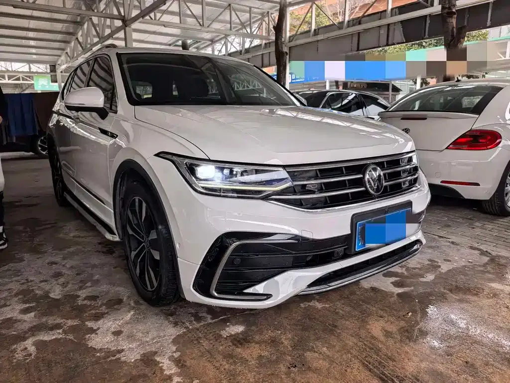 Volkswagen Tiguan L — фото 5