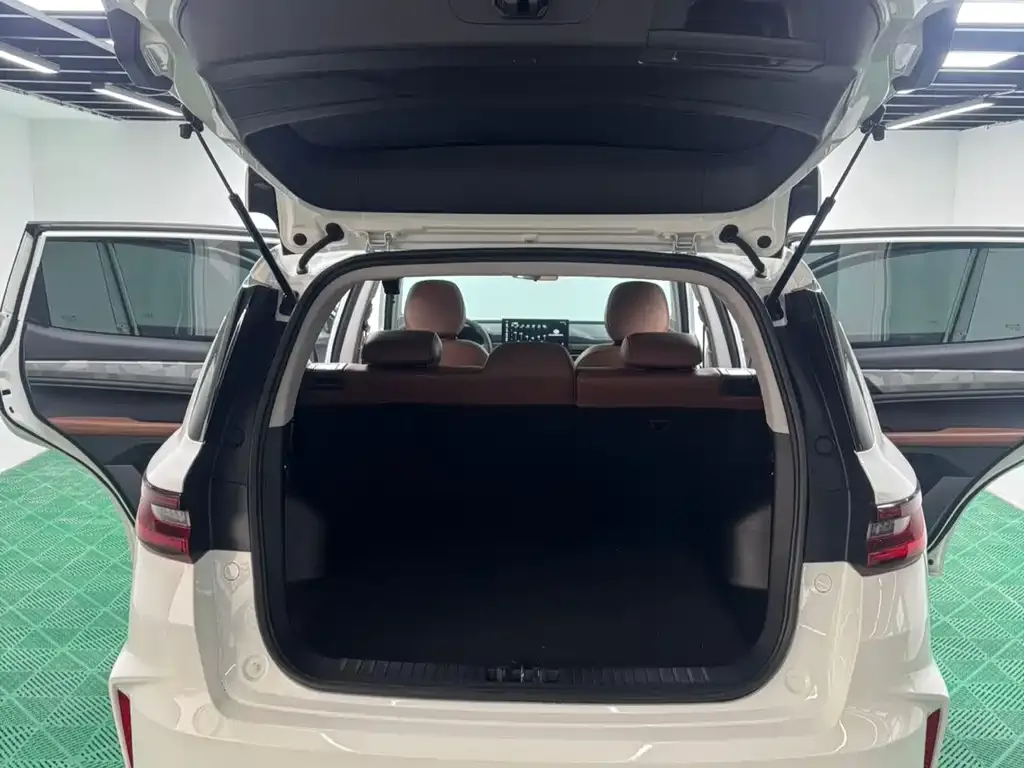 Geely Vision X6 2022 из CN, фото 3