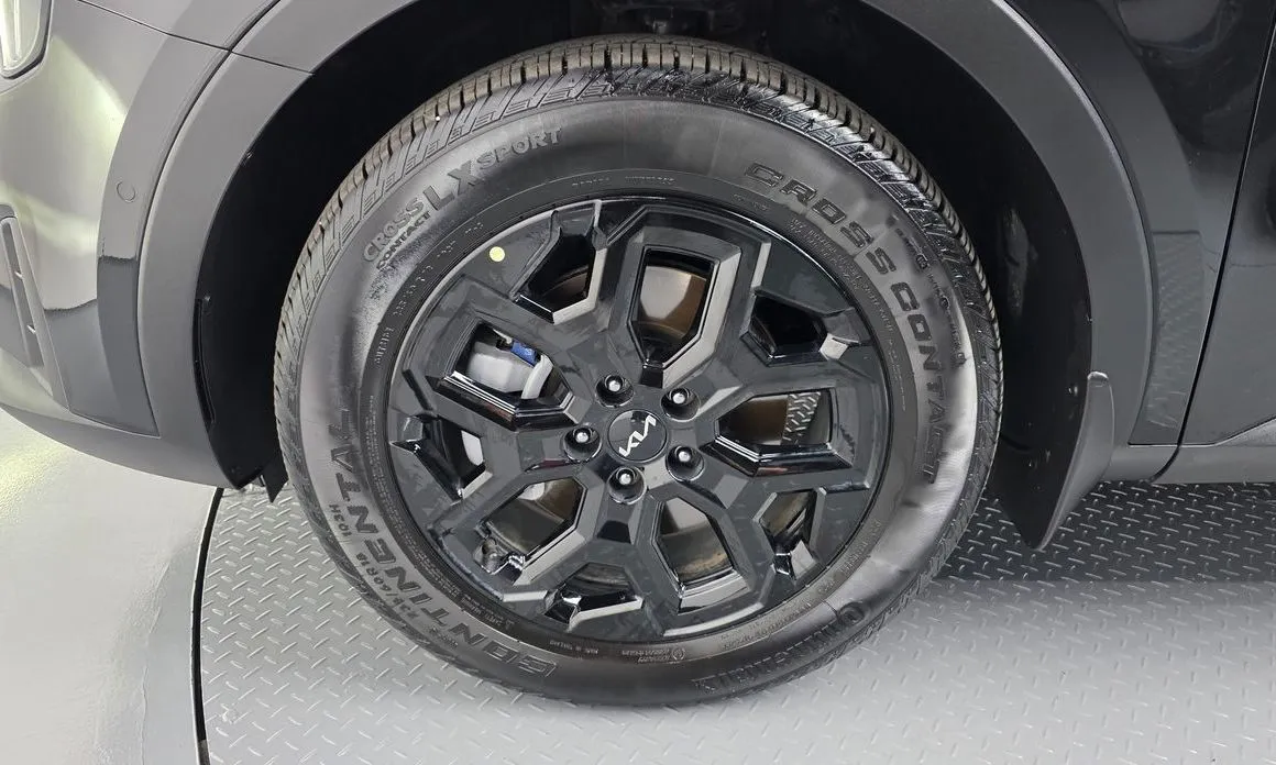 Kia Sorento — фото 5