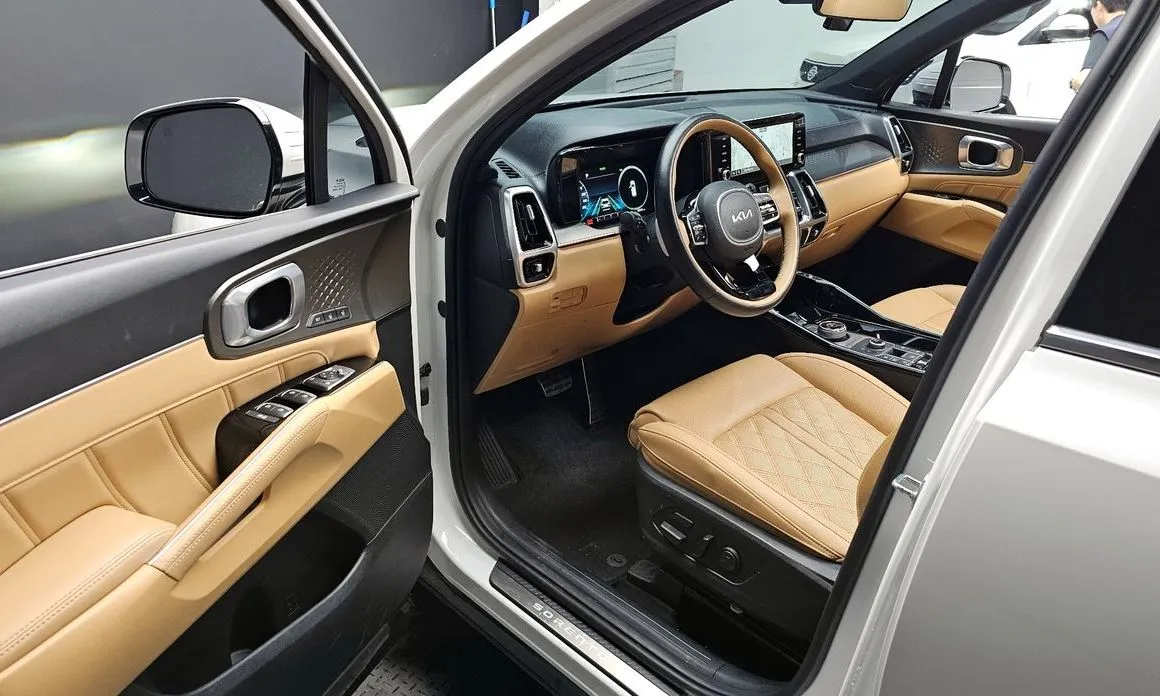 Kia Sorento — фото 10