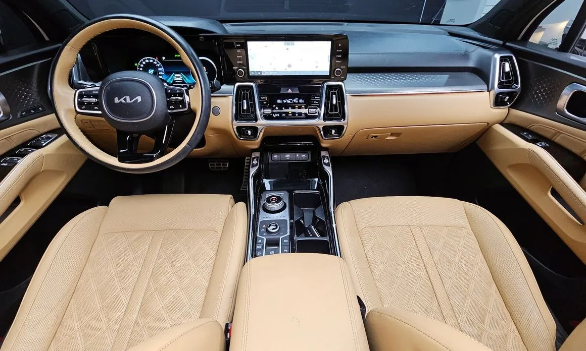 Kia Sorento — фото 6