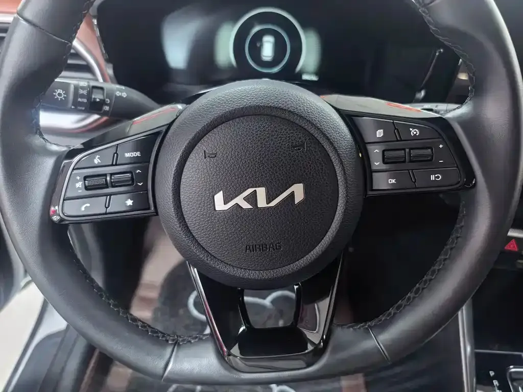 Kia Sportage — фото 9