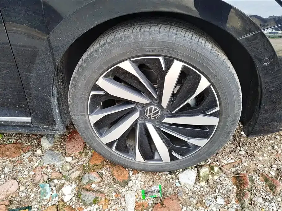Volkswagen Passat — фото 6