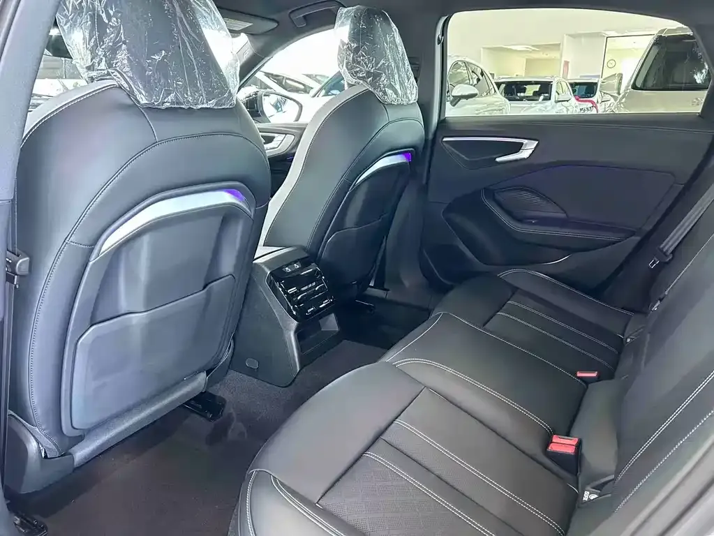 Audi A5L 2026 из CN, фото 5