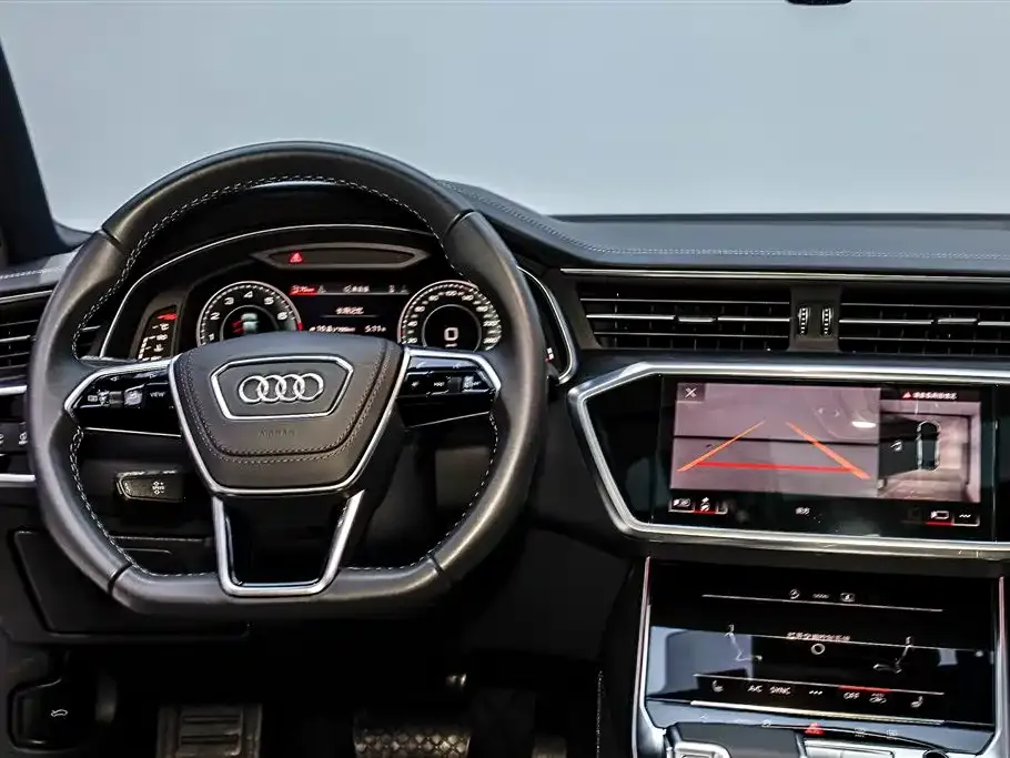 Audi A6L — фото 9