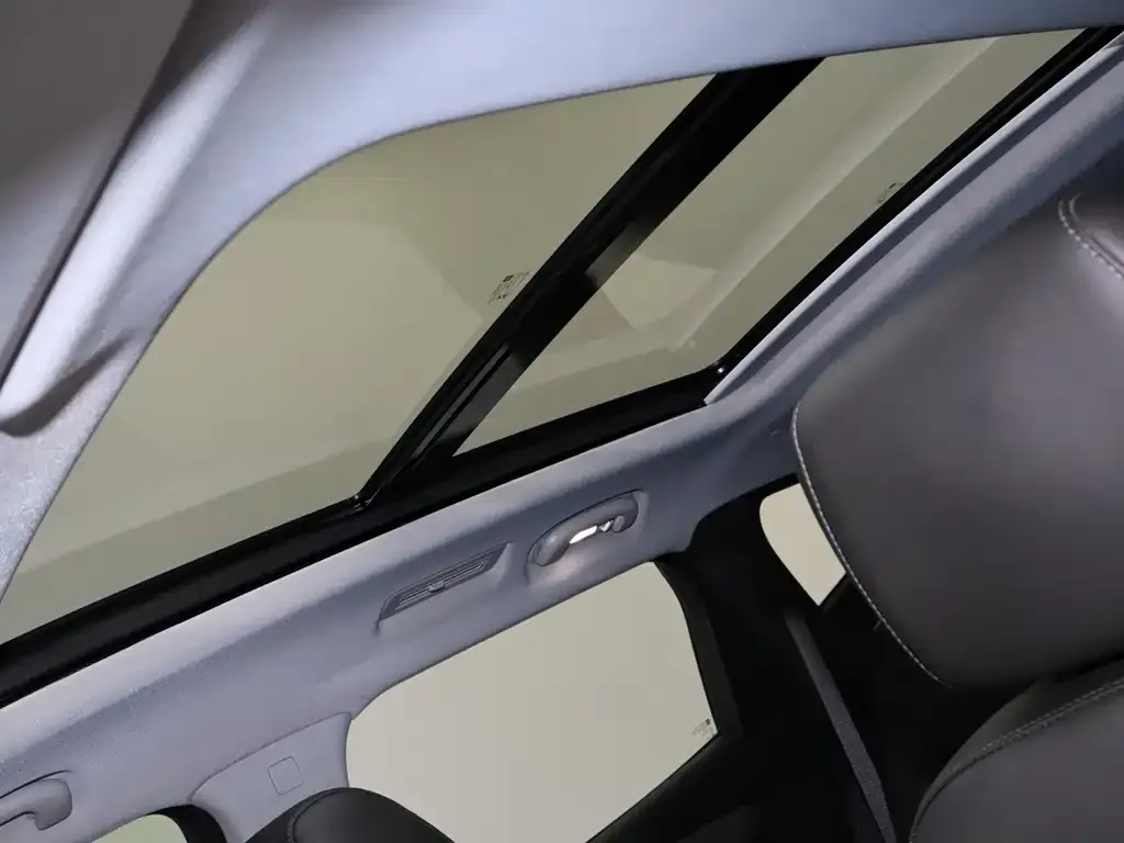 Chevrolet Blazer 2023 из CN, фото 3