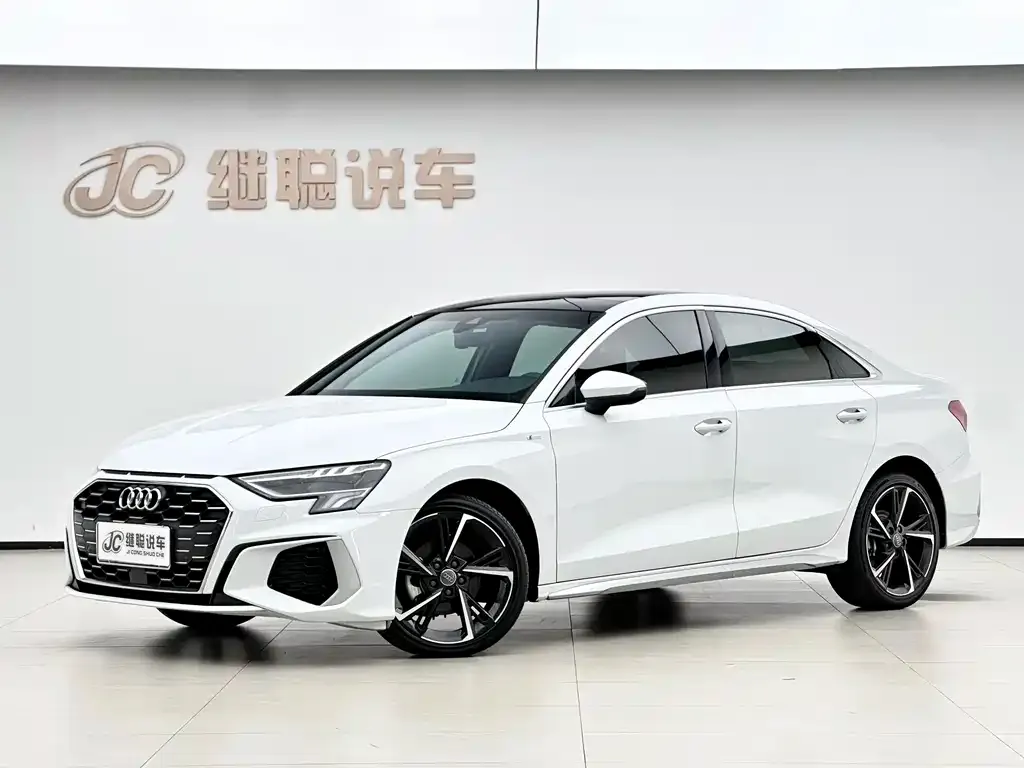 Audi A3 2021 из CN, фото 1