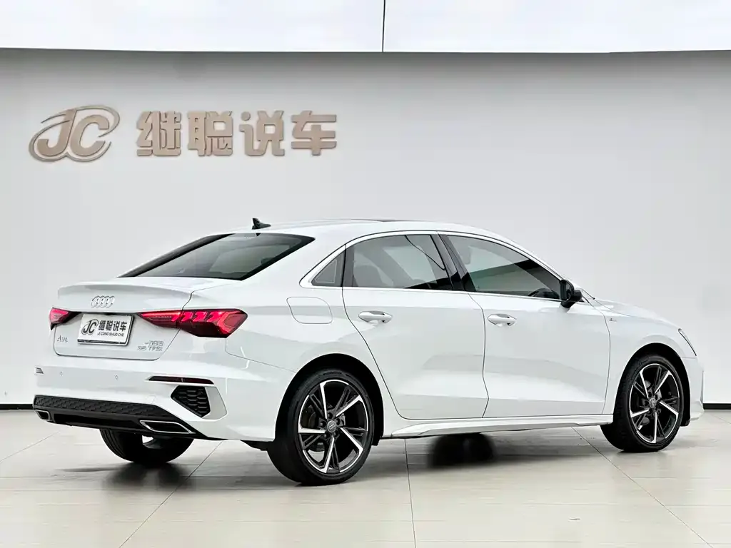 Audi A3 2021 из CN, фото 7