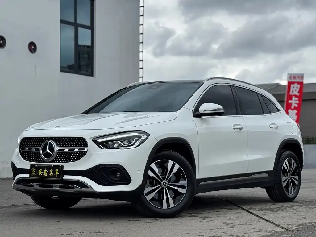 Mercedes-Benz GLA