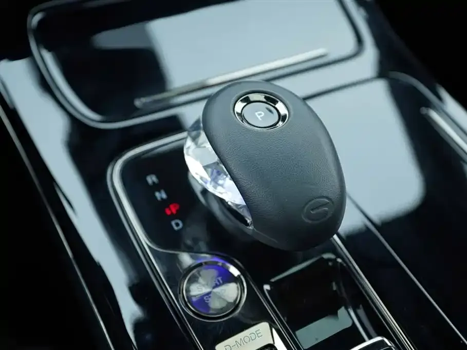 GAC Motor Trumpchi M8 — фото 10