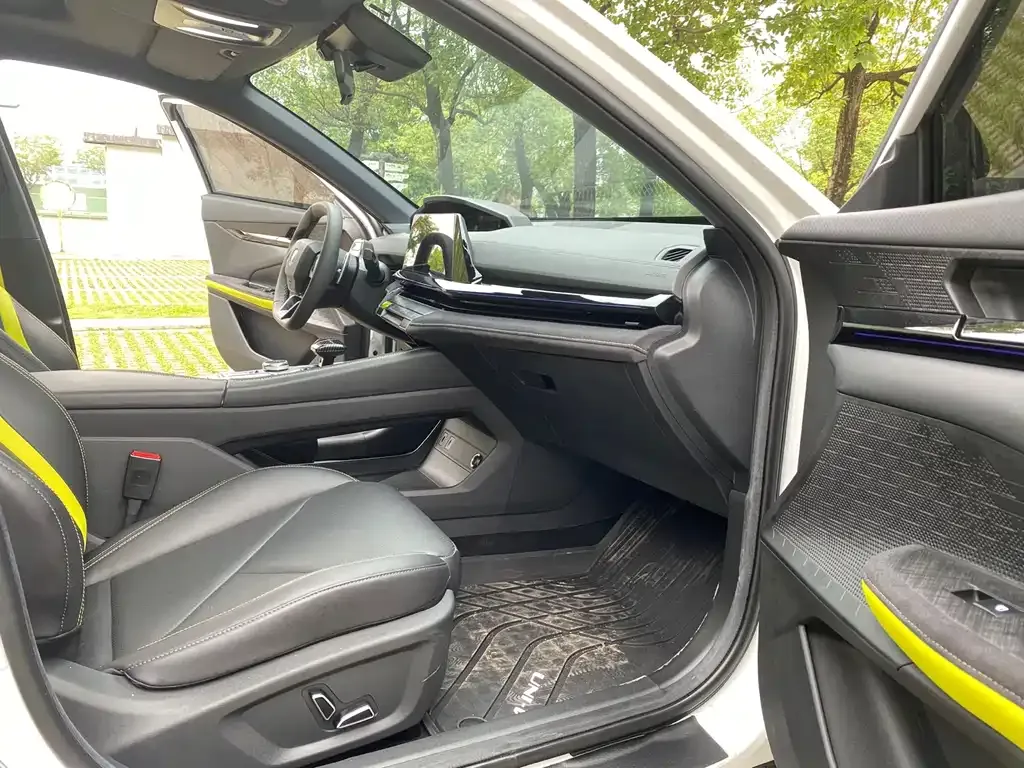 Changan UNI-V 2022 из CN, фото 5