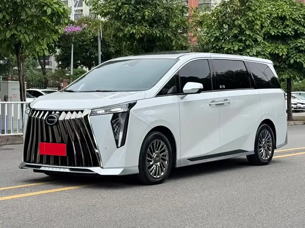 GAC Motor Trumpchi M8 — фото 1