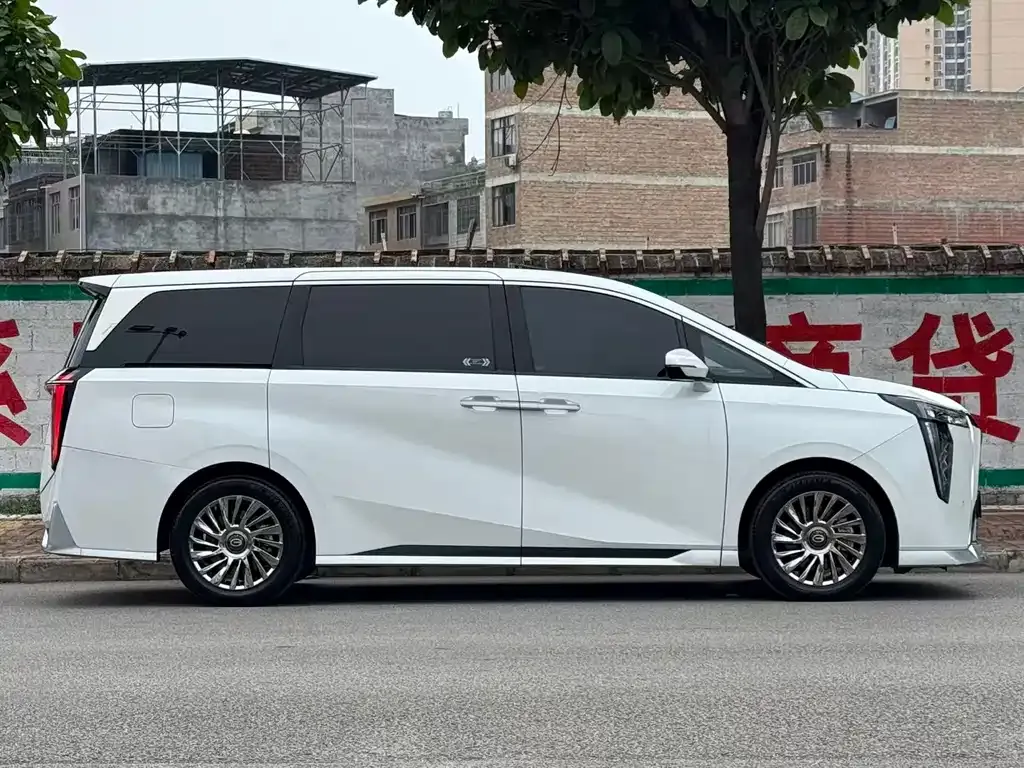 GAC Motor Trumpchi M8 — фото 7