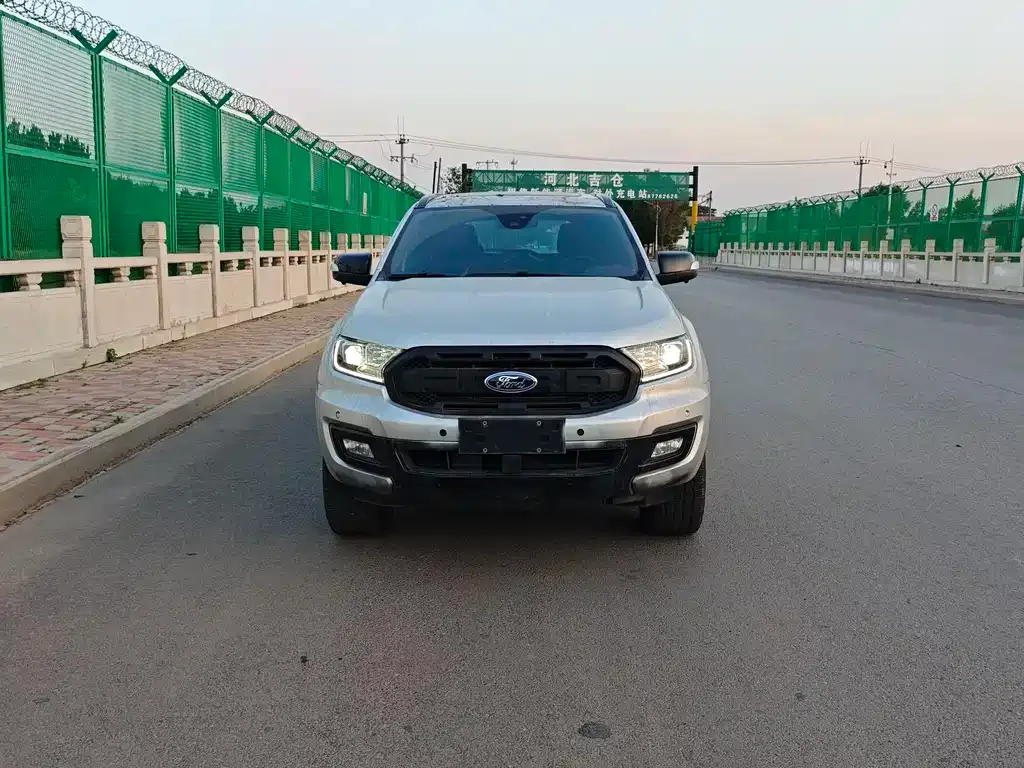 Ford Everest 2021 из CN, фото 10