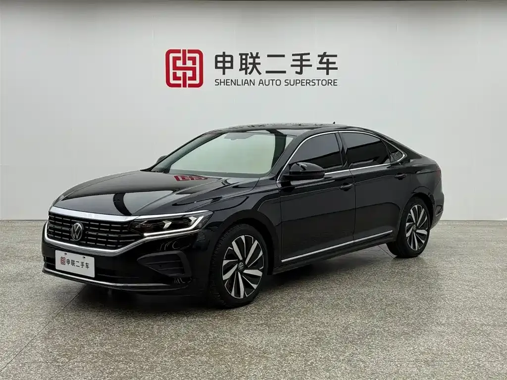 Volkswagen Passat — фото 1