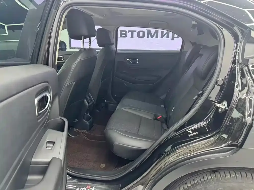 Honda Vezel 2023 из CN, фото 7