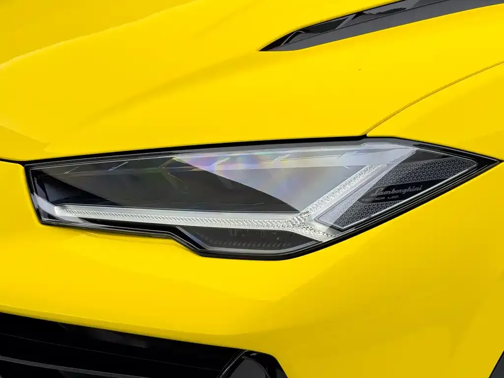 Lamborghini Urus — фото 6