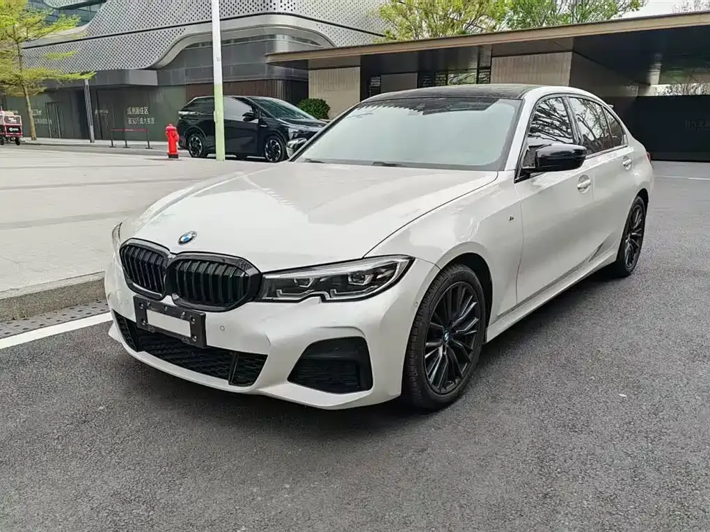 BMW 3 Series — фото 1