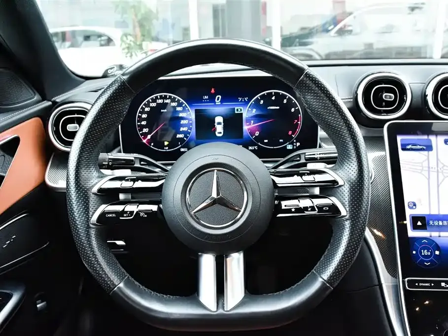 Mercedes-Benz C-Class — фото 9