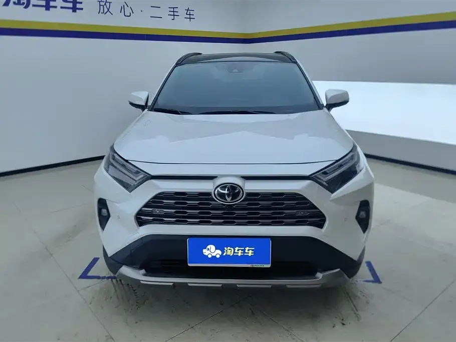 Toyota RAV4 — фото 2