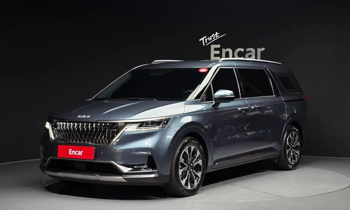 Kia Carnival 2023 из KR, фото 1