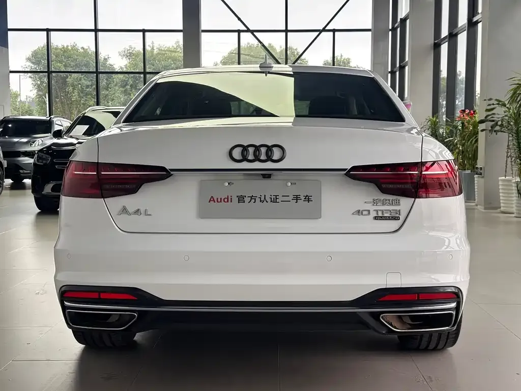 Audi A4L — фото 5