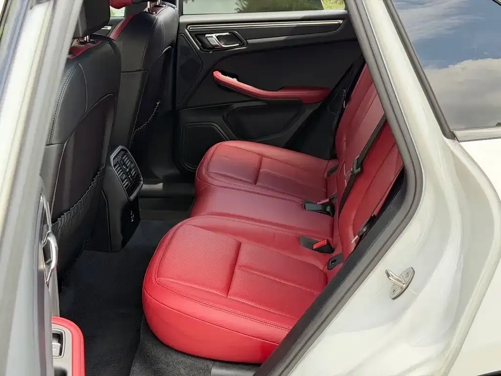 Porsche Macan 2024 из CN, фото 6