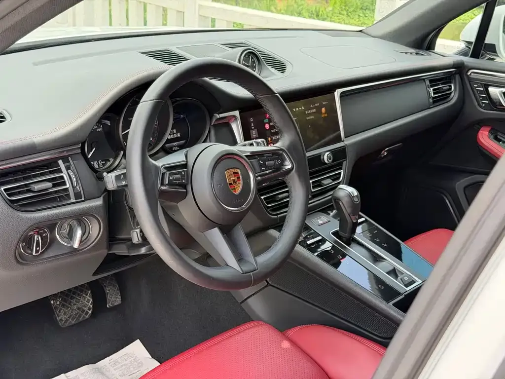 Porsche Macan 2024 из CN, фото 2