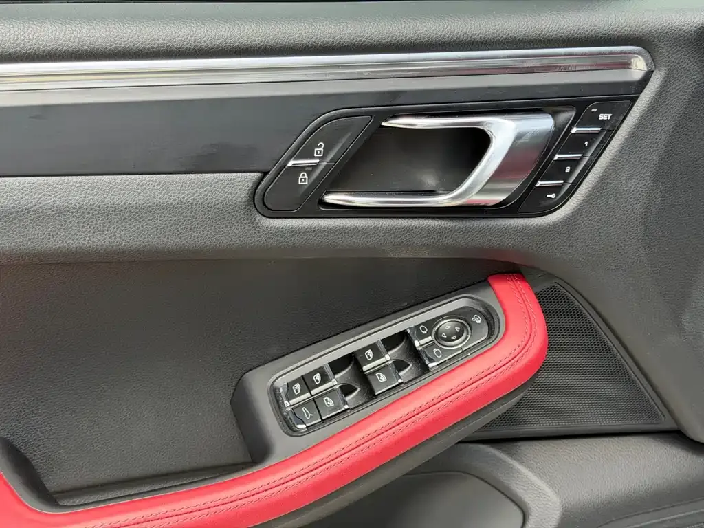 Porsche Macan 2024 из CN, фото 8