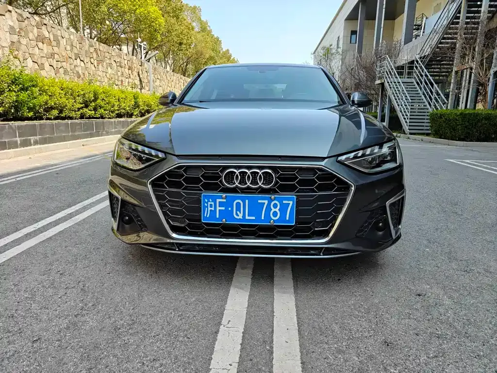 Audi A4L 2021 из CN, фото 7