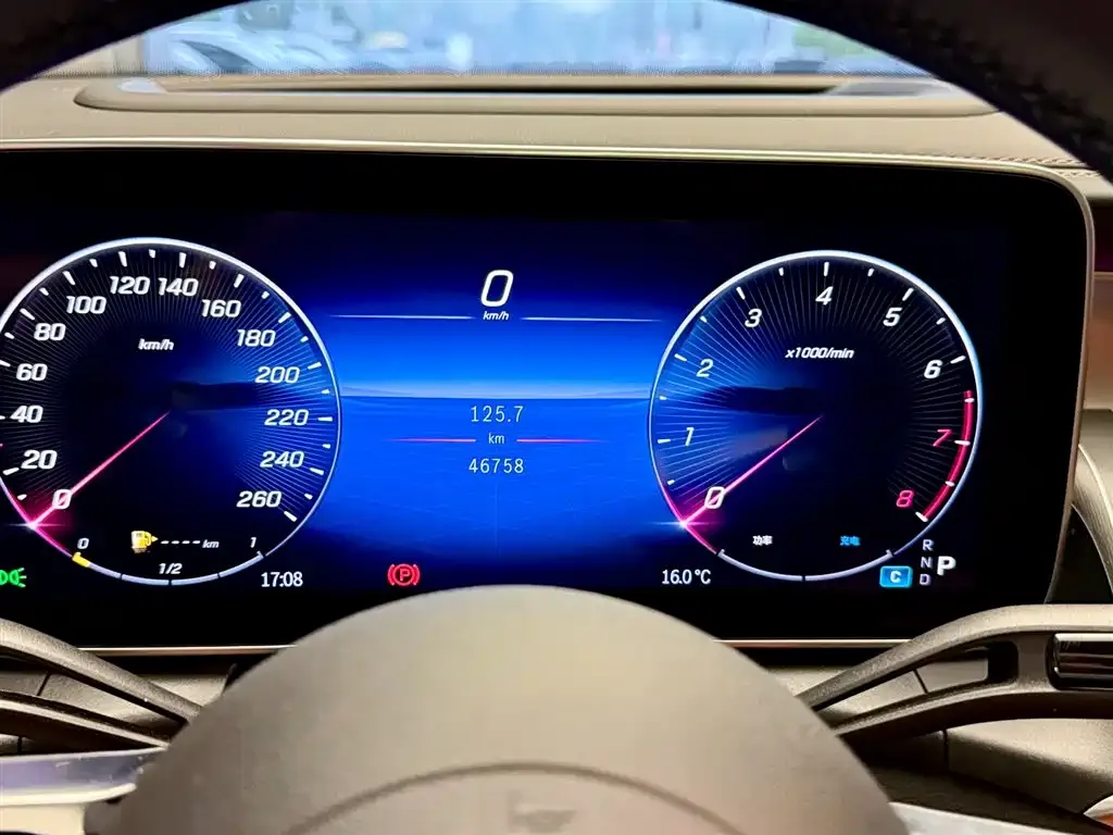 Mercedes-Benz GLC 2024 из CN, фото 2