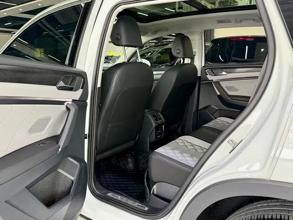 Volkswagen Tayron 2023 из CN, фото 2