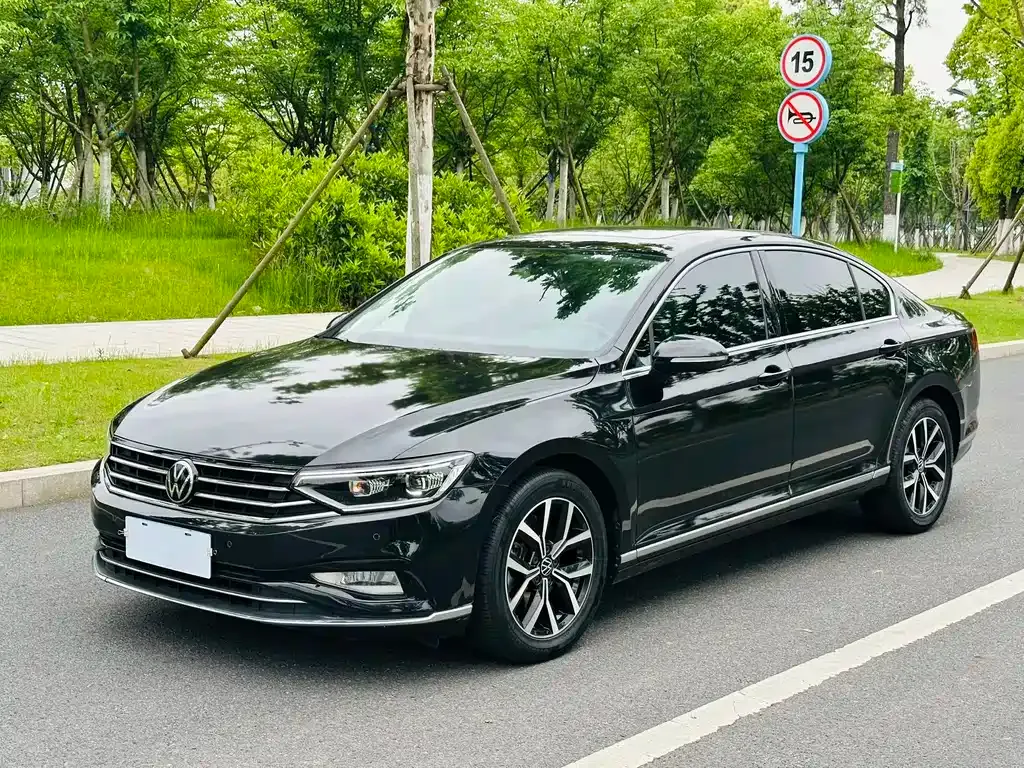 Volkswagen Magotan 2021 из CN, фото 1