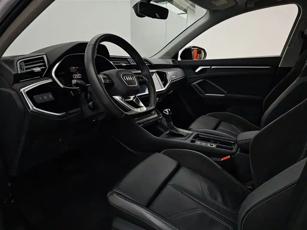 Audi Q3 Sportback — фото 6