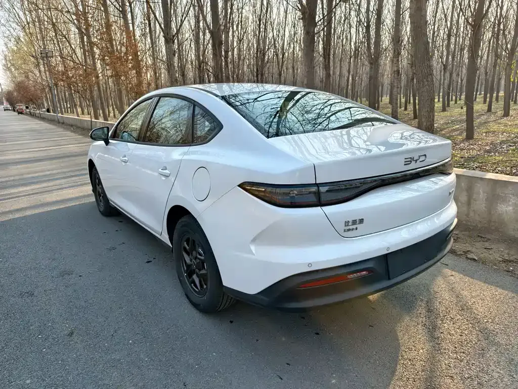 BYD Seal 05 DM-i 2026 из CN, фото 5