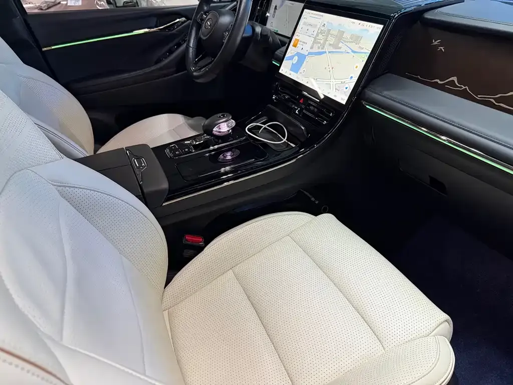 GAC Motor Trumpchi M8 — фото 10