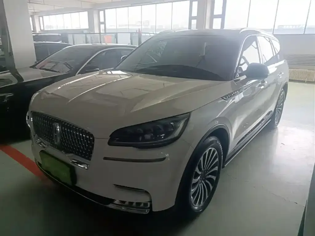 Lincoln Aviator 2022 из CN, фото 1