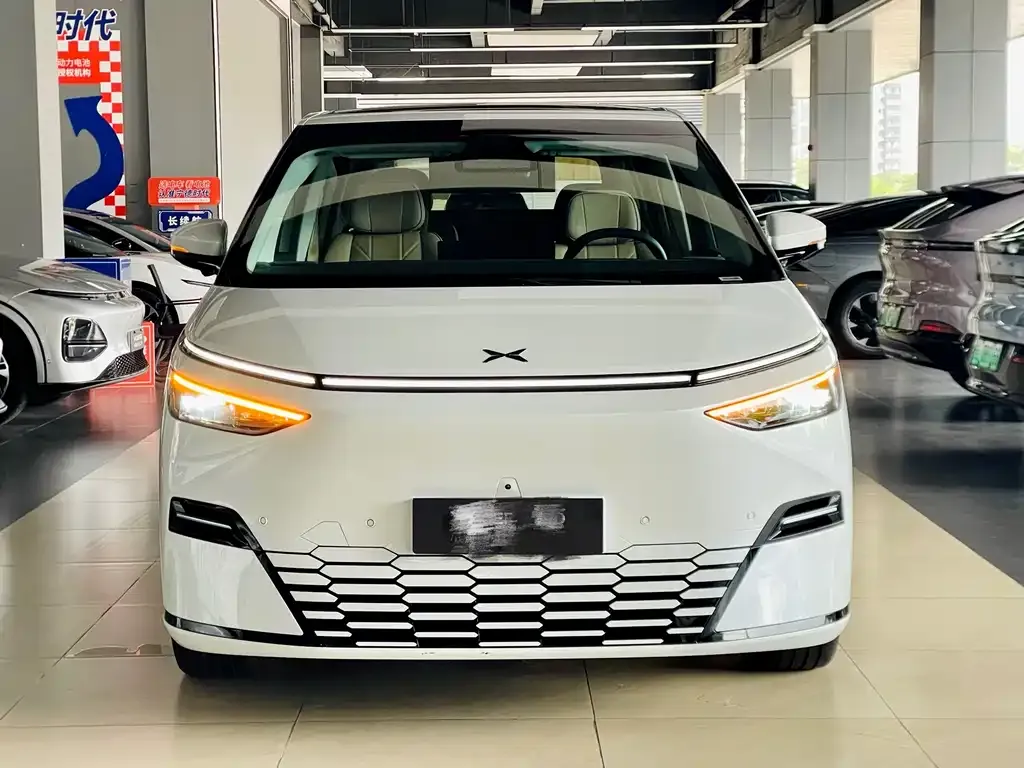 XPeng X9 2025 из CN, фото 7