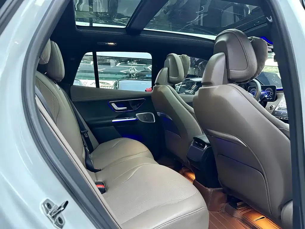 Mercedes-Benz EQE SUV — фото 2