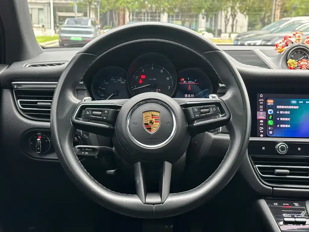 Porsche Macan — фото 3