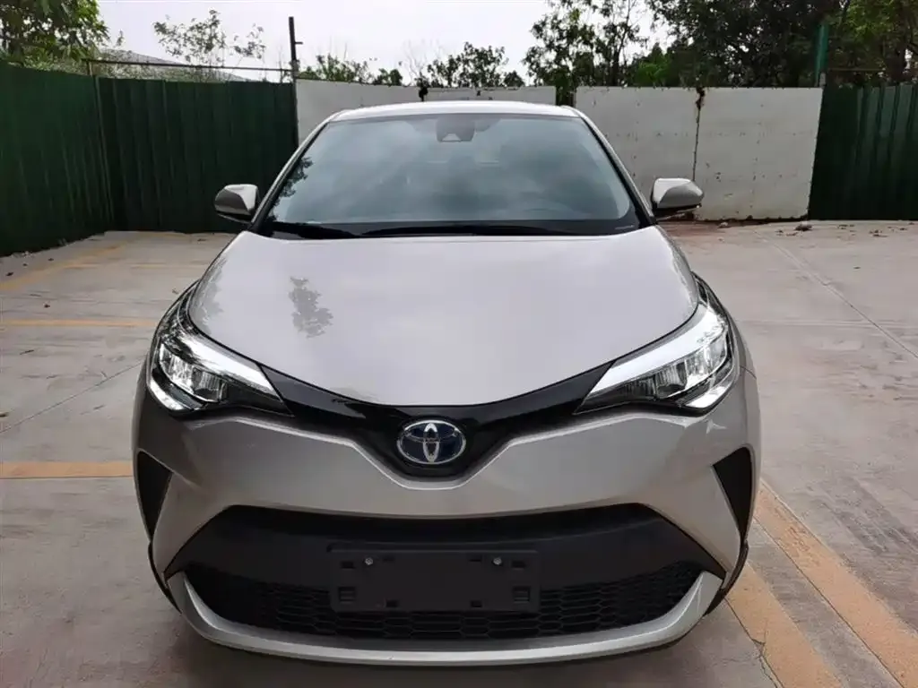 Toyota C-HR 2023 из CN, фото 5