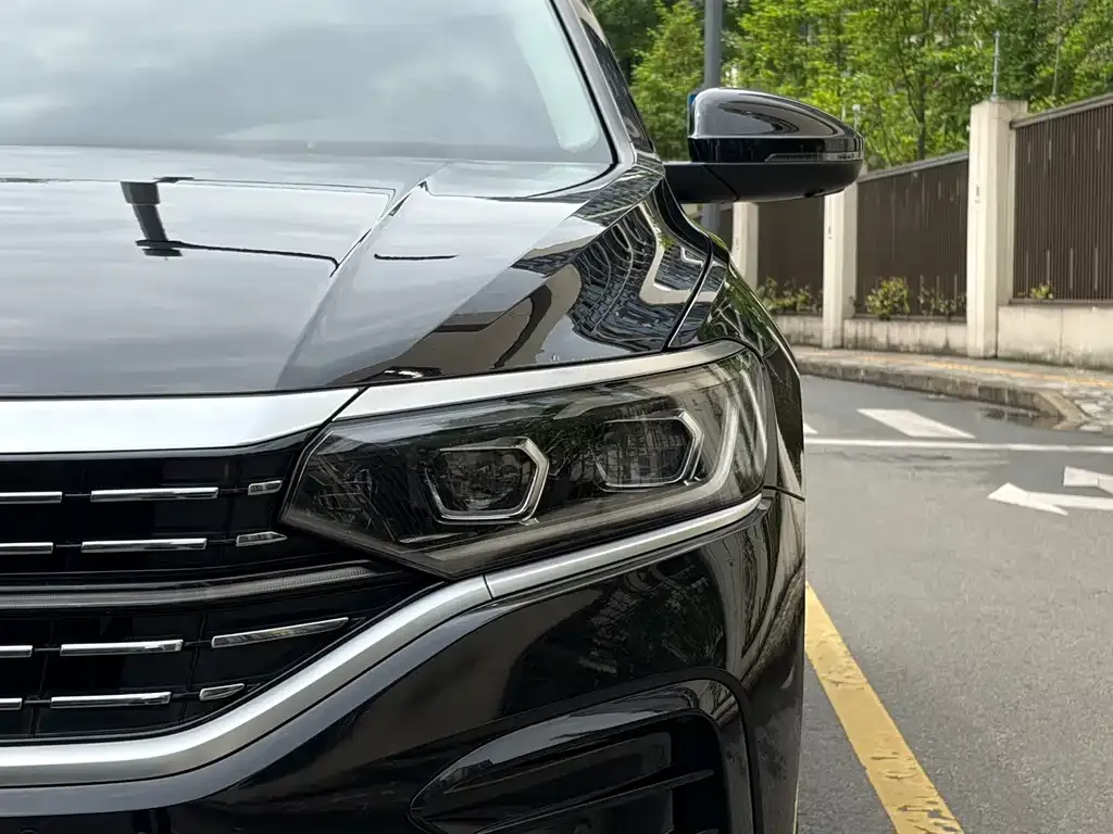 Volkswagen Passat — фото 3