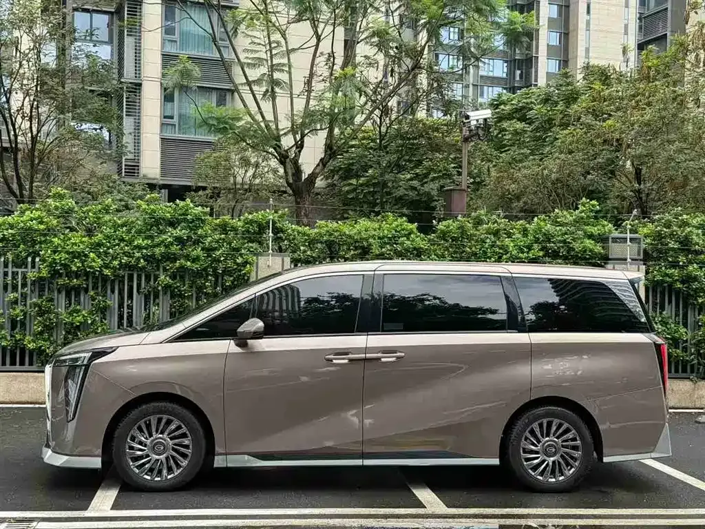 GAC Motor Trumpchi M8 — фото 8
