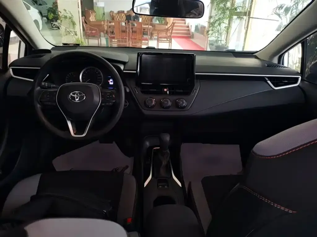 Toyota Corolla 2024 из CN, фото 2