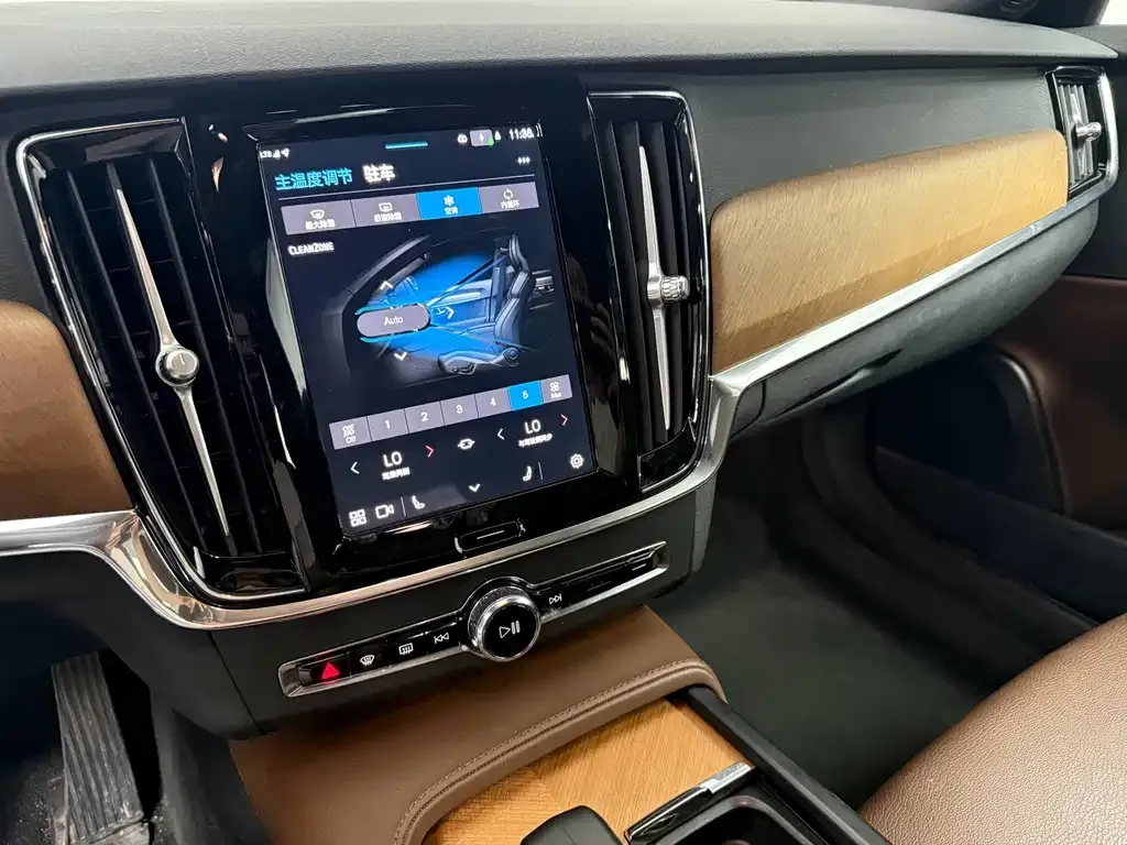 Volvo S90 — фото 7